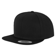 Snapback Cap mit flachem Schirm