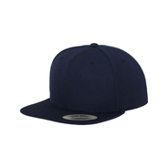 Snapback Cap mit flachem Schirm