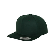 Snapback Cap mit flachem Schirm